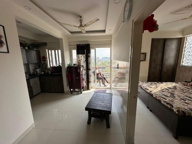 3 BHK Apartment in Jagatpura for resale Jaipur. The reference number is 21049409