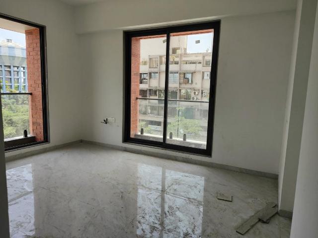 3 BHK Apartment in Jahangir Pura for rent Surat. The reference number is 19924517