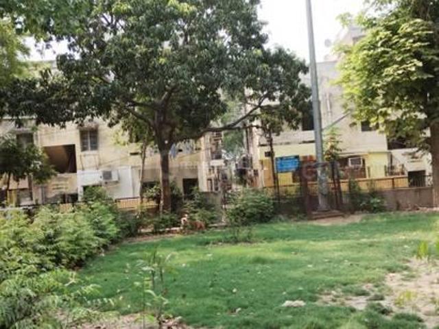 3 BHK Apartment in Jahangirpuri for resale New Delhi. The reference number is 20824300