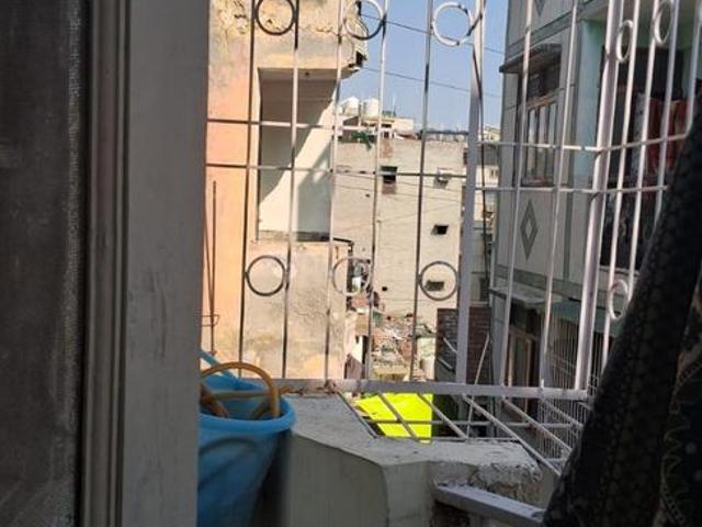 3 BHK Apartment in Jamia Nagar for rent New Delhi. The reference number is 21332147