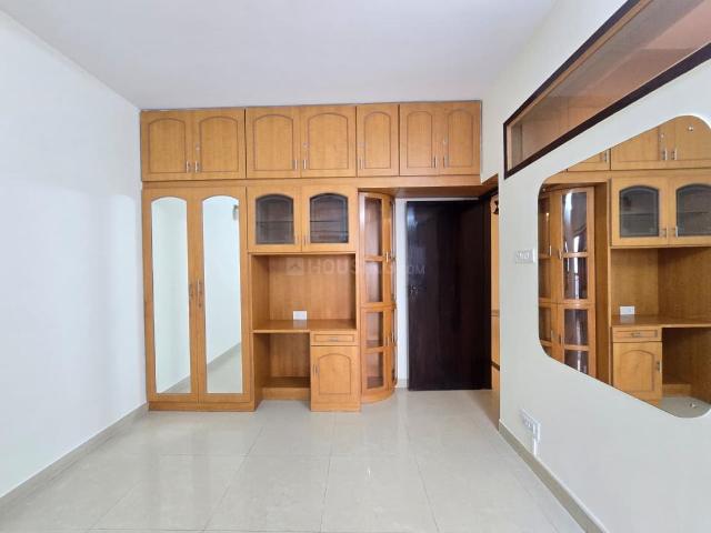 3 BHK Apartment in Jeevan Bima Nagar for rent Bengaluru. The reference number is 21064601