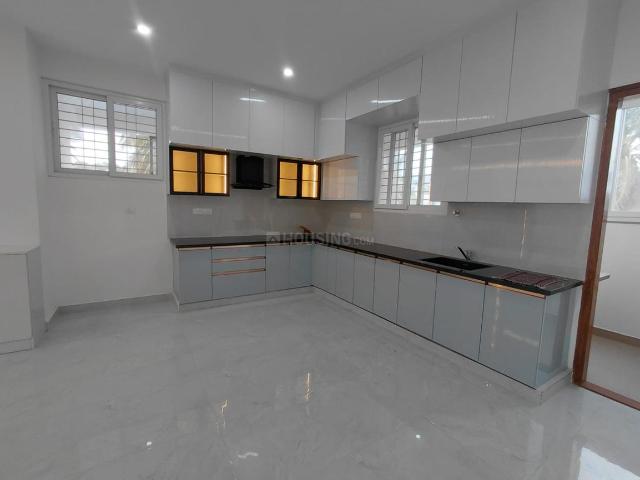 3 BHK Apartment in JP Nagar for rent Bengaluru. The reference number is 21097131