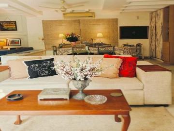 3 BHK Apartment in Jubilee Hills for resale Hyderabad. The reference number is 19702542