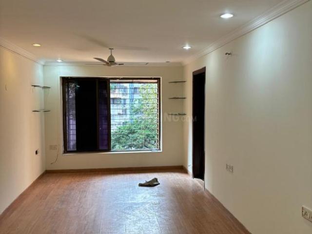 3 BHK Apartment in Juhu for rent Mumbai. The reference number is 16985342
