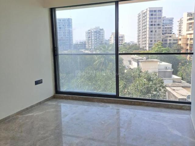 3 BHK Apartment in Juhu for rent Mumbai. The reference number is 20943167