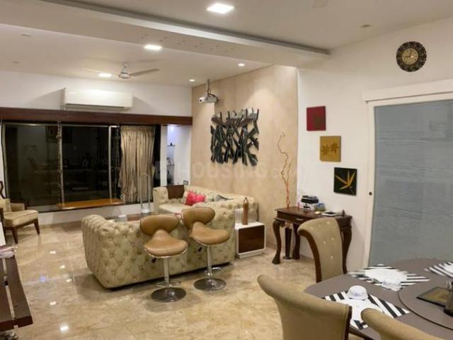 3 BHK Apartment in Juhu for rent Mumbai. The reference number is 21206879