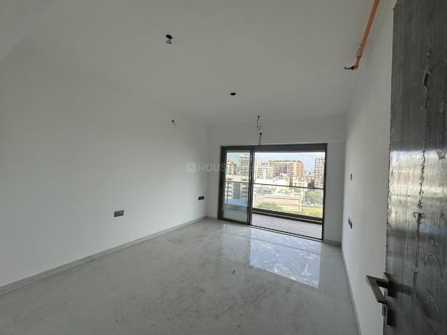 3 BHK Apartment in Juhu for resale Mumbai. The reference number is 21041871