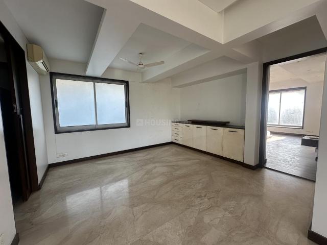 3 BHK Apartment in Juhu for resale Mumbai. The reference number is 21042670
