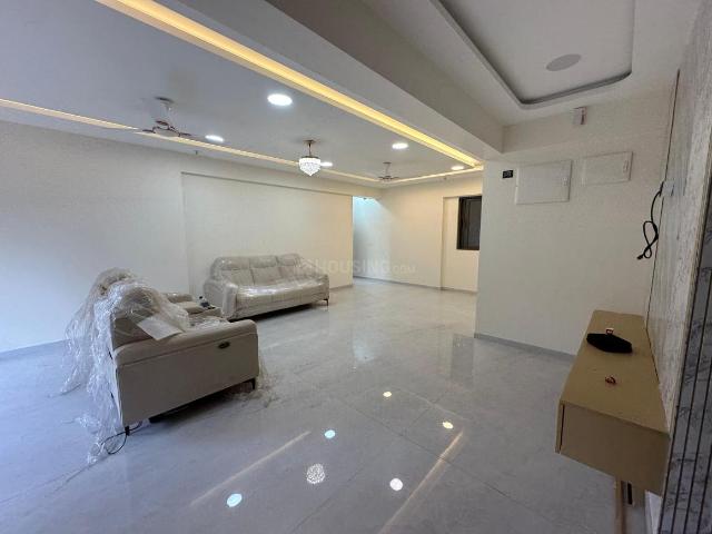 3 BHK Apartment in Juhu for resale Mumbai. The reference number is 21125826
