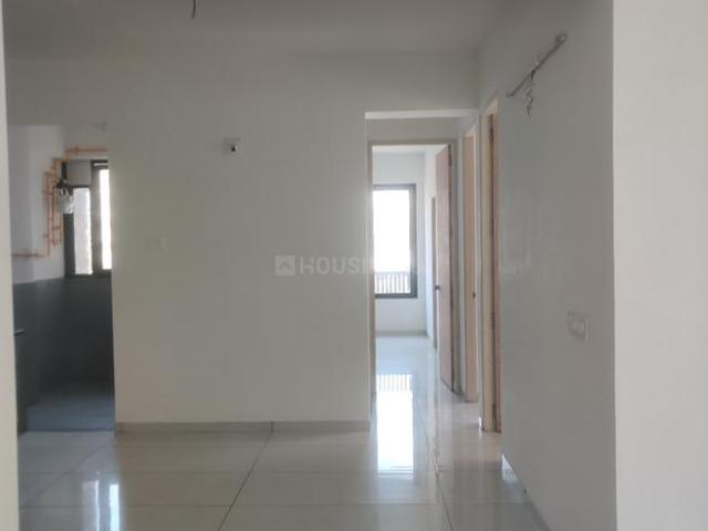 3 BHK Apartment in Ognaj for rent Ahmedabad. The reference number is 20003092