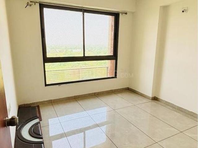 3 BHK Apartment in Ognaj for rent Ahmedabad. The reference number is 21135428