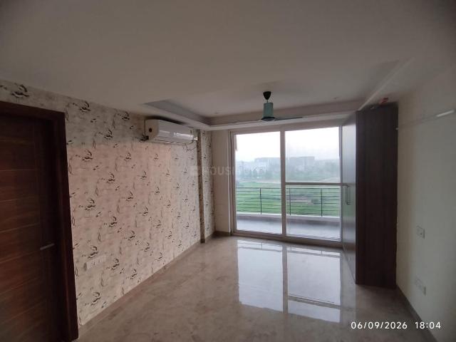 3 BHK Apartment in Lohgarh for rent Zirakpur. The reference number is 21253332