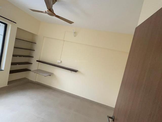 3 BHK Apartment in Lohegaon for rent Pune. The reference number is 20949523