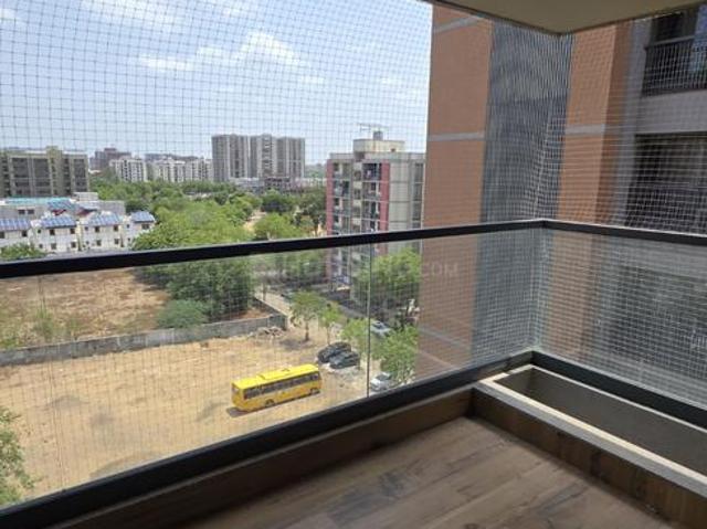 3 BHK Apartment in Motera for rent Ahmedabad. The reference number is 20517989