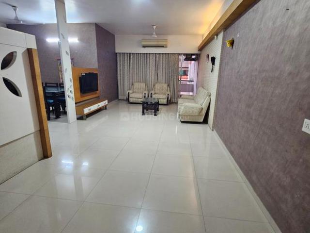 3 BHK Apartment in Motera for rent Ahmedabad. The reference number is 21149653