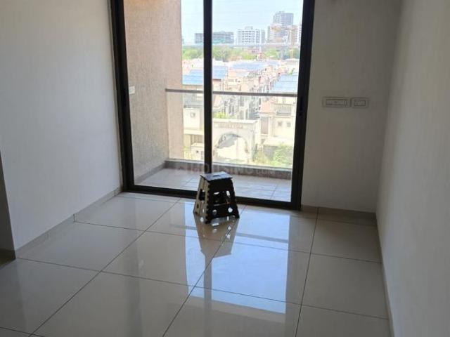 3 BHK Apartment in Motera for rent Ahmedabad. The reference number is 21167516