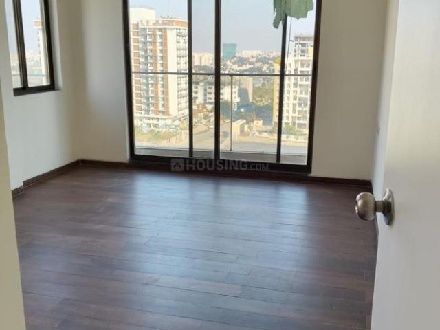 3 BHK Apartment in Mohammed Wadi for rent Pune. The reference number is 19462287