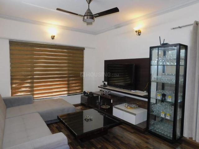 3 BHK Apartment in Mohammed Wadi for rent Pune. The reference number is 21141759