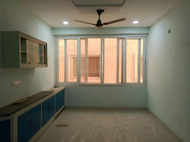 3 BHK Apartment in Moosapet for rent Hyderabad. The reference number is 20890980
