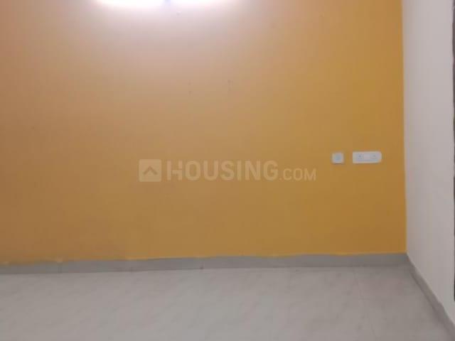 3 BHK Apartment in Moosapet for rent Hyderabad. The reference number is 21188477