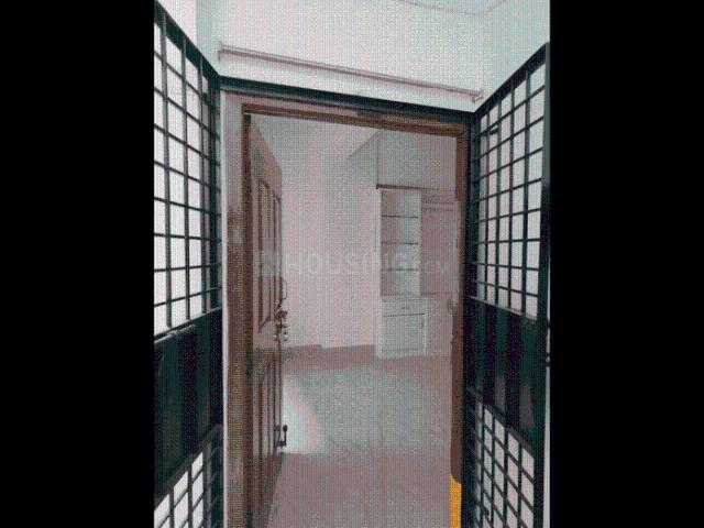 3 BHK Apartment in Moosapet for rent Hyderabad. The reference number is 21239221