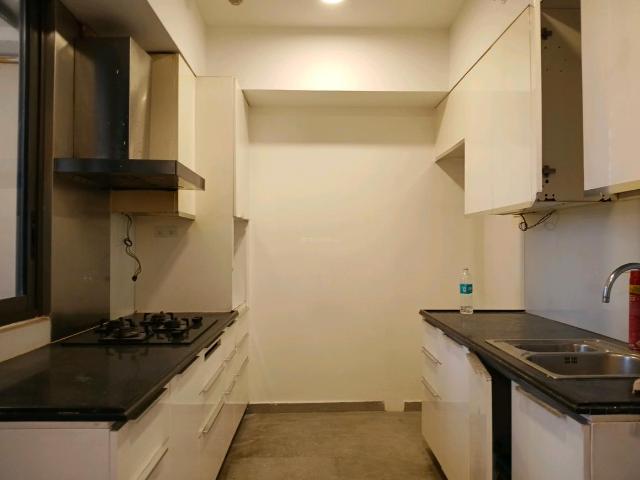 3 BHK Apartment in Matunga East for rent Mumbai. The reference number is 18838246