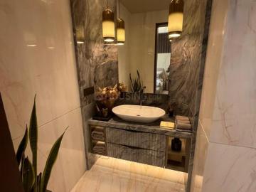 3 BHK Apartment in Matunga East for resale Mumbai. The reference number is 19307126