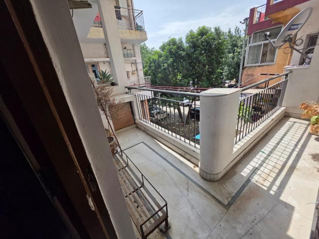 3 BHK Apartment in Mayur Vihar II for rent New Delhi. The reference number is 21319762