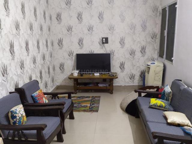 3 BHK Apartment in Mayur Vihar II for resale New Delhi. The reference number is 20691843