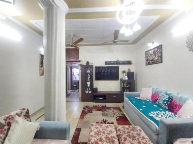 3 BHK Apartment in Mayur Vihar II for resale New Delhi. The reference number is 20996313
