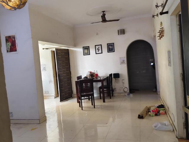 3 BHK Apartment in Mayur Vihar Phase 1 for rent New Delhi. The reference number is 19971652