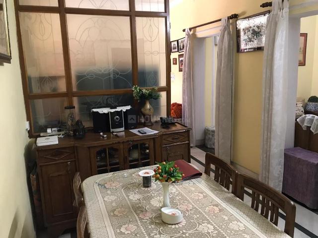 3 BHK Apartment in Mayur Vihar Phase 1 for rent New Delhi. The reference number is 20865870