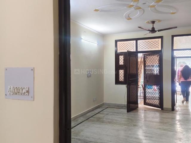 3 BHK Apartment in Mayur Vihar Phase 1 for rent New Delhi. The reference number is 20121154