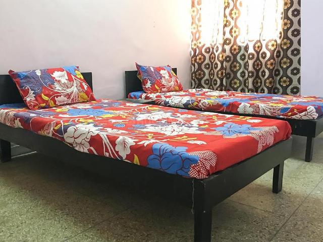 3 BHK Apartment in Mayur Vihar Phase 1 for rent New Delhi. The reference number is 21291837