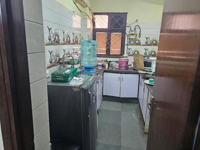 3 BHK Apartment in Mayur Vihar Phase 1 for resale New Delhi. The reference number is 15500207