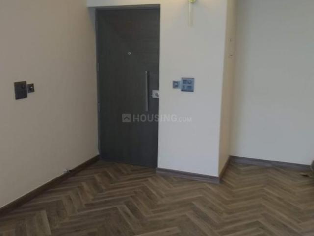 3 BHK Apartment in Mayur Vihar Phase 1 for resale New Delhi. The reference number is 17113298