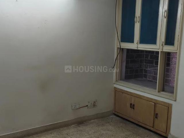 3 BHK Apartment in Mayur Vihar Phase 1 for resale New Delhi. The reference number is 18085937