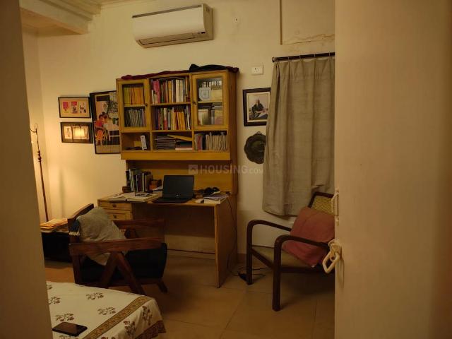 3 BHK Apartment in Mayur Vihar Phase 1 for resale New Delhi. The reference number is 19353250