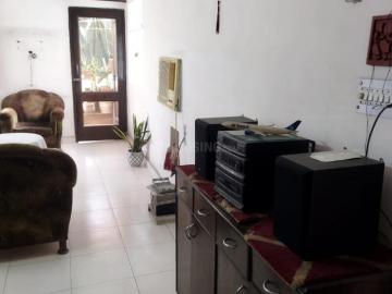 Flat for sale in Mayur County