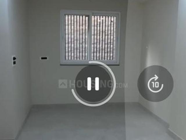 3 BHK Apartment in Mayur Vihar Phase 1 for resale New Delhi. The reference number is 21184898