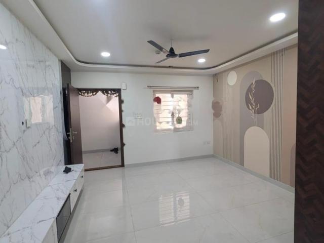 3 BHK Apartment in Madhapur for rent Hyderabad. The reference number is 21077557