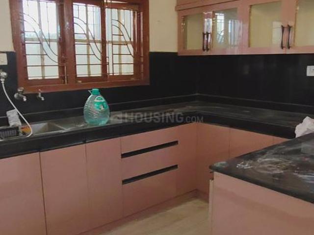 3 BHK Apartment in Madhapur for rent Hyderabad. The reference number is 21330492