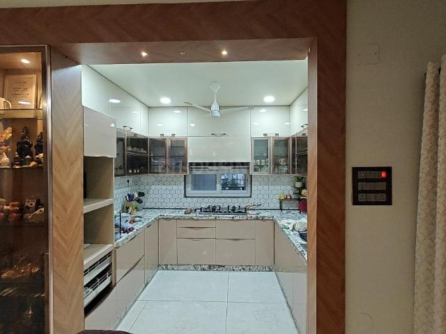 3 BHK Apartment in Madhapur for resale Hyderabad. The reference number is 17853615