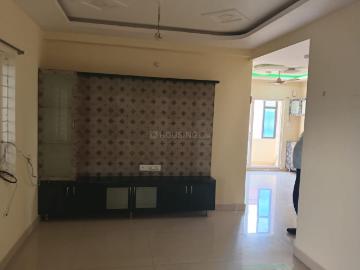 3 BHK Apartment in Madhura Nagar for rent Hyderabad. The reference number is 19177582