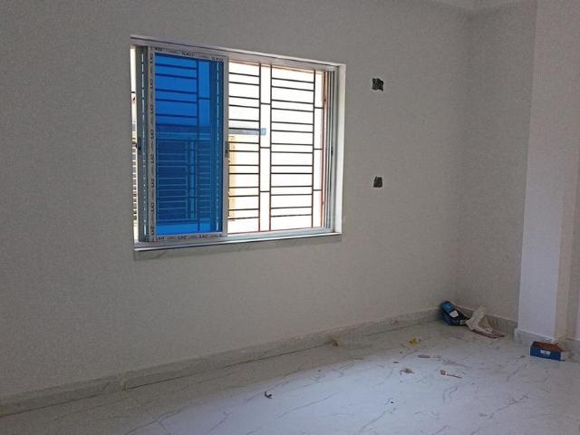 3 BHK Apartment in Madhyamgram for resale Kolkata. The reference number is 20216804