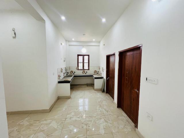 3 BHK Apartment in Madiyava for rent Lucknow. The reference number is 17199944