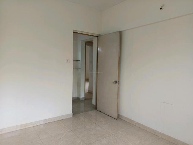 3 BHK Apartment in Magarpatta City for rent Pune. The reference number is 20695900