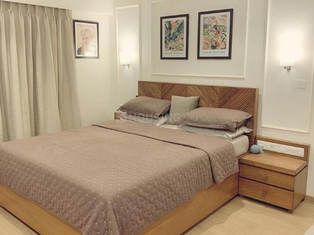 3 BHK Apartment in Magarpatta City for rent Pune. The reference number is 20727520