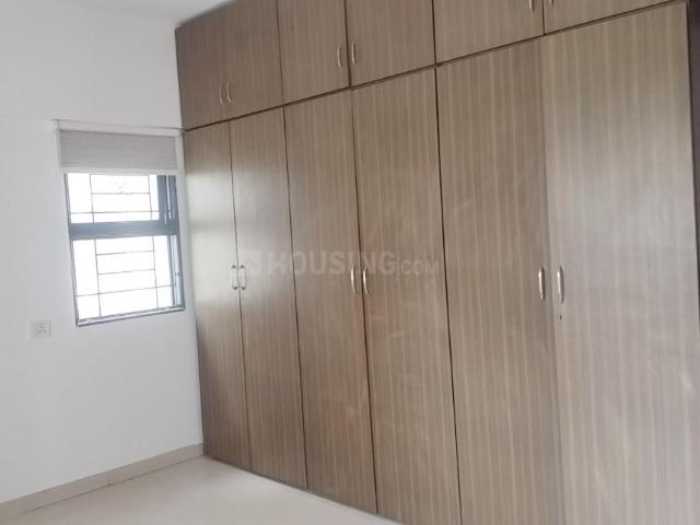 3 BHK Apartment in Magarpatta City for rent Pune. The reference number is 20969070