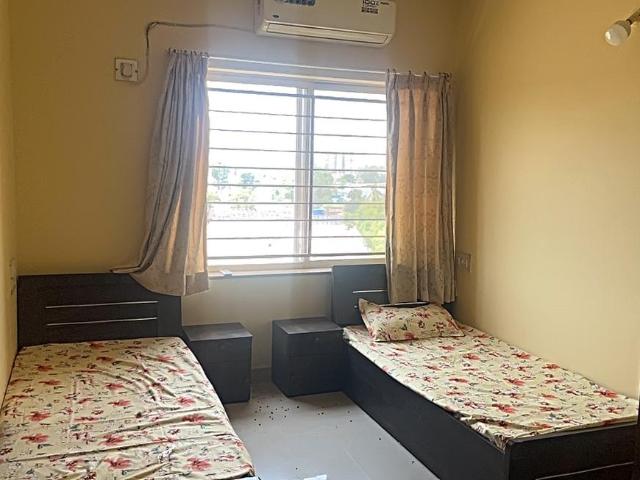 3 BHK Apartment in Magarpatta City for rent Pune. The reference number is 20247627